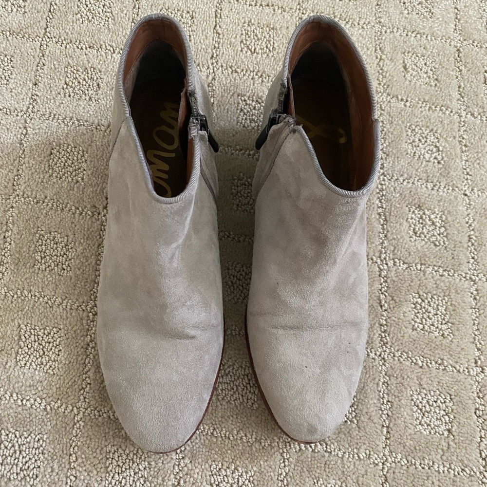 Suede boots